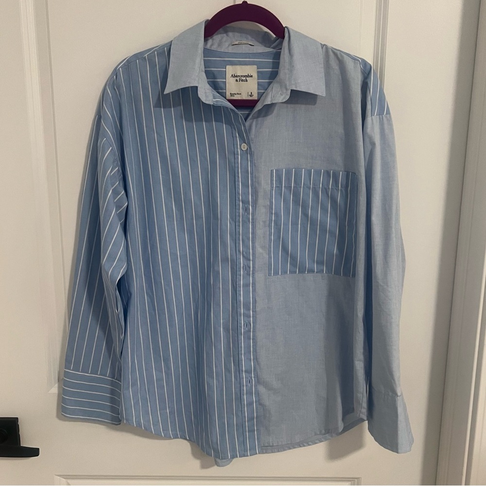 Abercrombie & Fitch Blue Striped Oversized Button-Up Shirt, Size Small